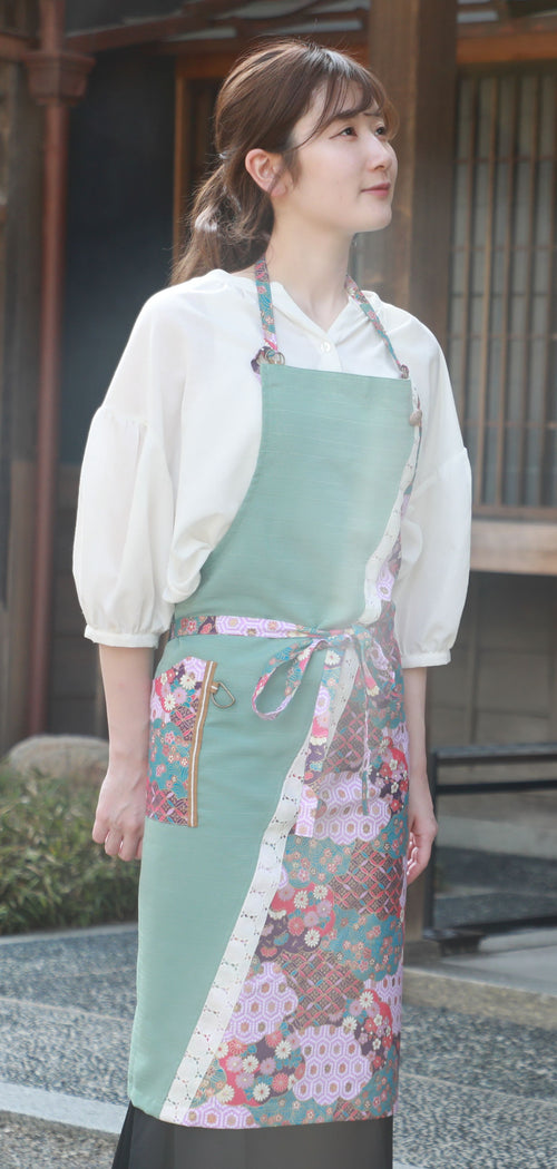 Nurengane Japanese Modern Apron Saiun Design