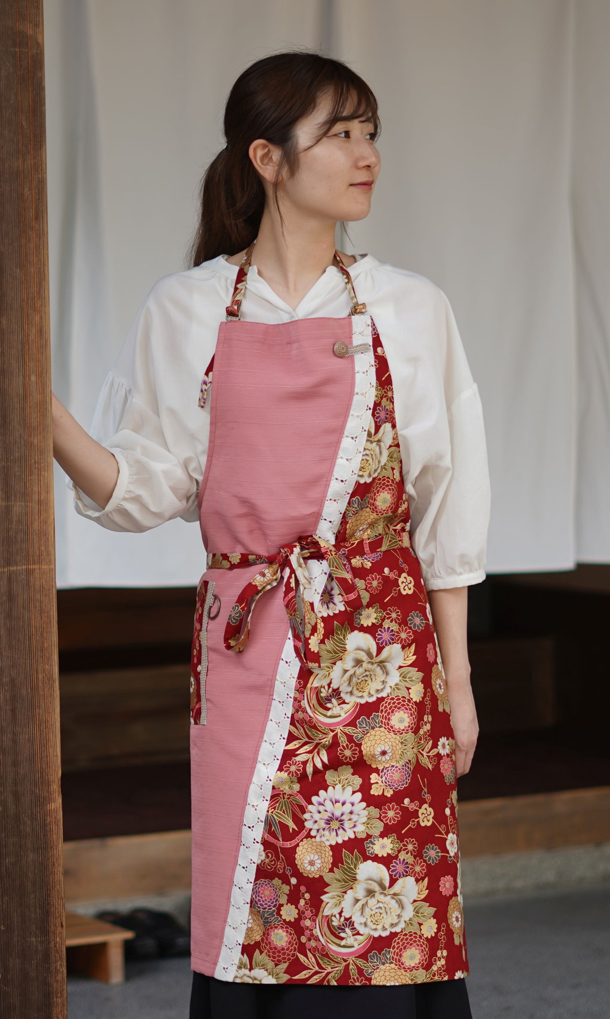 Nurengane Japanese Modern Apron Chrysanthemums and Peonies Design
